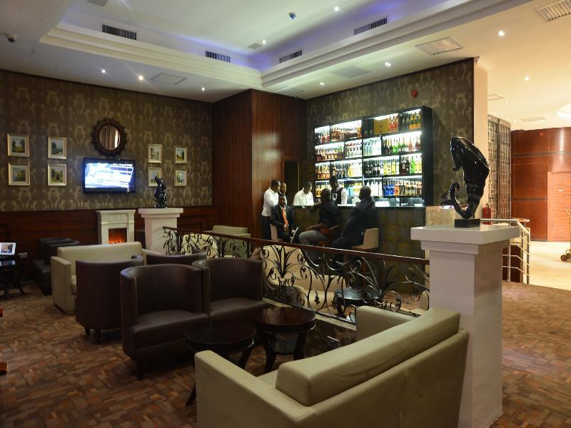 Golden Tulip Essential Lagos Airport Hotel ภายนอก รูปภาพ